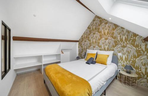 Chalon-sur-Saone Apartment | Le Duplex Moutarde, prox centre et Gare, 50m2, climatisation