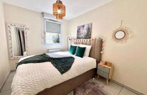 Toulouse North Apartment | Le Ernest - Parking inclus, jardin privé et piscine
