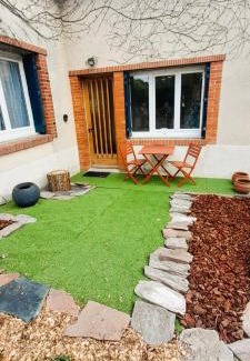 Buzancais House | Le gite des Marchis 4 pers cour