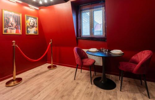Malo-les-Bains Apartment | Le Grand Ecran - Studio Ambiance Cinéma