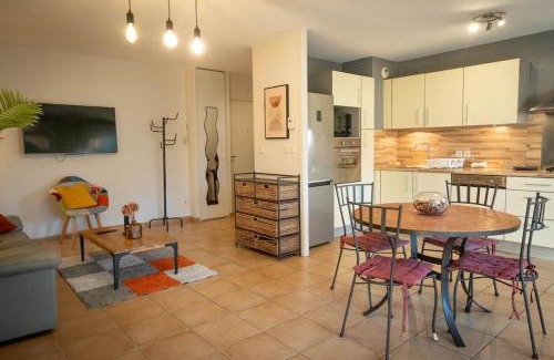 Saint-Martin-d'Heres Apartment | Le jardin de Christine