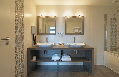 Montceau-les-Mines Hotel | Le Konine