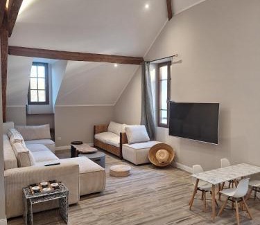 Aix-les-Bains City Center Apartment | Le Loft du Centre Ville