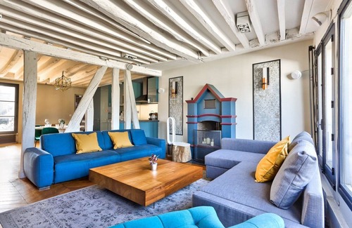 Arsenal Apartment | Le Marais Superb Apartment Terrace Paris