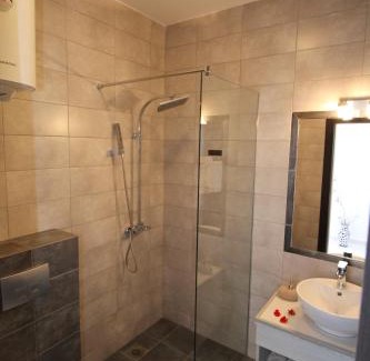 Rozino House | Le Marc Guest house
