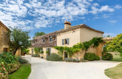 Sainte Croix de Beaumont House | Le Mas