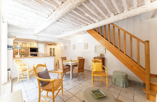 Cabrieres-d'Avignon House | 'Le Mazet en Provence de Cabrières-d'Avignon' with Private Terrace, Garden, and Wi-Fi