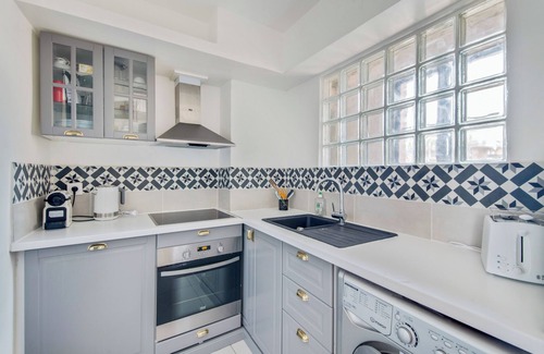 Notre-Dame Apartment | Le Milady - Versailles