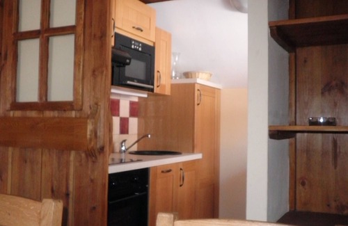 Monetier-les-Bains Apartment | Le Monetier Les Bains: Apartment/flat - Le Monetier les bains