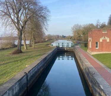 Frise House | Le Moulin de Frise