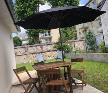 Quartier Saint-Marc - Croix de Pierre - Saint-Nicaise Apartment | Le Nid Douillet : Superbe Appartement + Jardin privatif