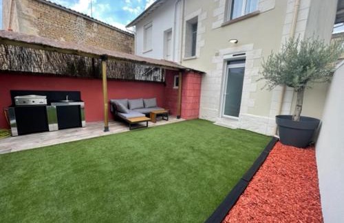 Centre Ville Apartment | - Le Nuage - Unique, espace Spa privatif et jardin avec plancha et salon privatif, stationnement public gratuit