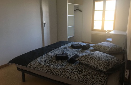 Bellac Apartment | Le Papillon, ideal apartment for holidaymakers or business travelers