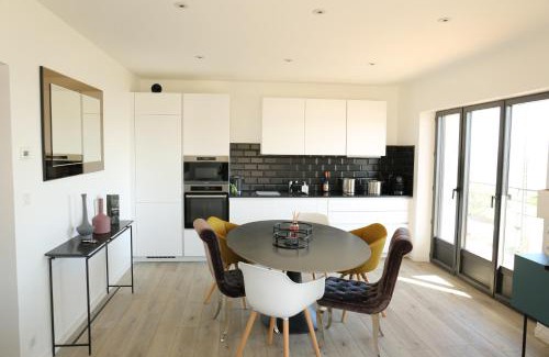 Reville Apartment | Le pavillon d'Eole-loft vue mer exceptionnelle