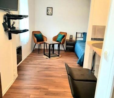 Flers Apartment | Le petit Cocon Bleu