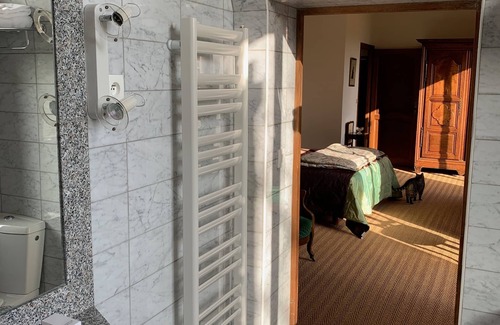 La Haye-Malherbe House | Le Pommier Doux, maison d'hôte du Domaine du Château d'Argeronne