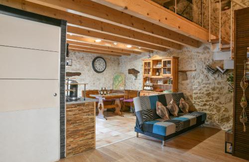 Chanaz Apartment | Le Portougais, Chalet À Chanaz