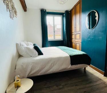 Les Veneurs Apartment | Le relais d'Eugènie en hyper centre-ville