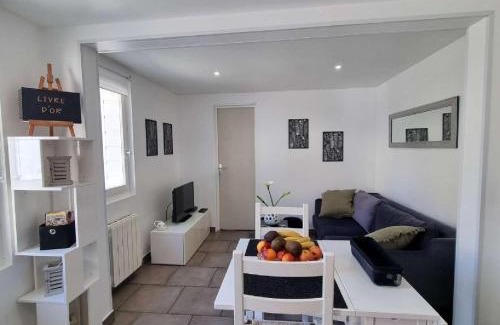 La Demi-Lune House | Le Rethel