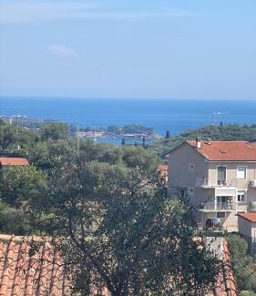 Pitelli House | LE SOLEIL DOREE' MAISON Wi-Fi VACATIONS LERICI 5 TERRE