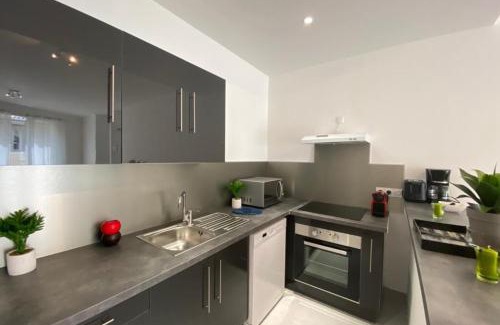 Quartier Administrations Apartment | Le Sunshine - Terrasse et clim