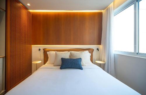 Leblon Apartment | Leblon, Av Ataulfo de Paiva - Recém reformado, no coração do Leblon