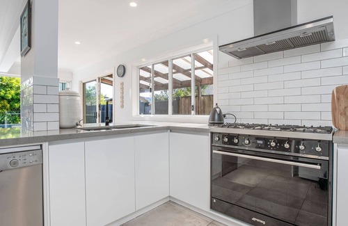 North Creek House | Lennox Coastal Haven - Kick back, relax and enjoy, as everything is at your fingertips.