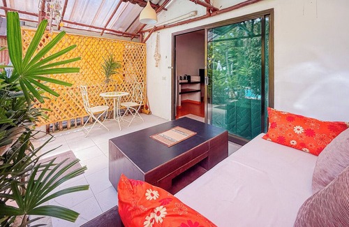 Nai Harn Resort | Leon Oasis resort: 3 Pool Bungalows on Nai Harn beach road, Rawai, Phuket