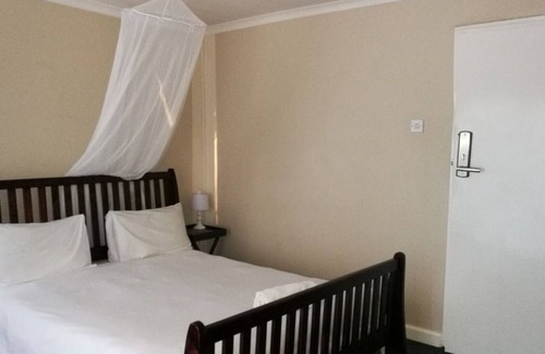 Livingstone House | LePatino Guest House