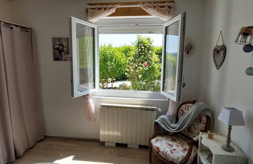 Veyras Apartment | Les 4 saisons "Les 4 saisons": charming accommodation in the heart of the Ardèche