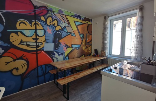 Tourcoing House | Les bains design suite with jacuzzi