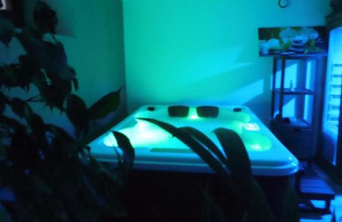 Bessey-en-Chaume House | Les bois d'ormes