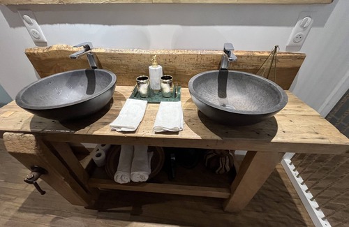 Verteuil-sur-Charente Bed & Breakfast | Les Bruyères