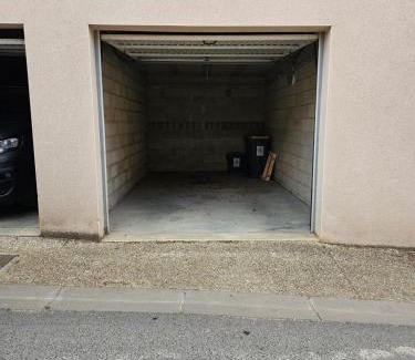 Chigny-les-Roses Apartment | Les Bulles au Féminin