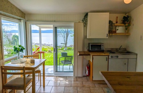 Cap-Saint-Ignace Ski Chalet | Les Chalets Bleus - Small cottage with spa by the water - Cottage 3