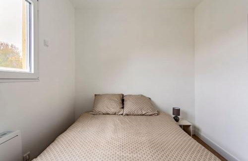 Yvre-l'Eveque Ski Chalet | Les Chalets du Mancel - Chalet Vakiry - 500 m Bouleries Jump , 10 min du circuit des 24h