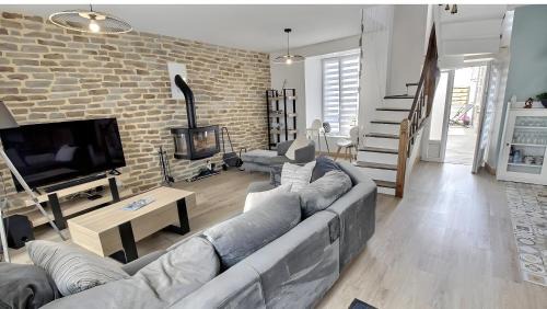 Matignon House | Les Hirondelles