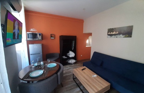 Bourg-Saint-Andeol Apartment | "Les IRIS" APT 106, T2 COSY, 30 m2, 1 bedroom with TV