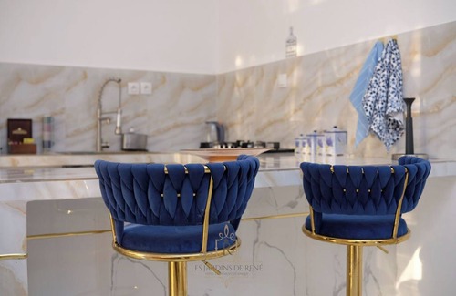 Yaounde Bed & Breakfast | Les Jardins de René - London