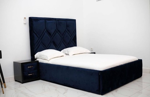 Yaounde Bed & Breakfast | Les Jardins de René - Miracle