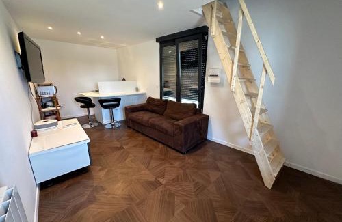 Reville Apartment | Les jardins de Reville