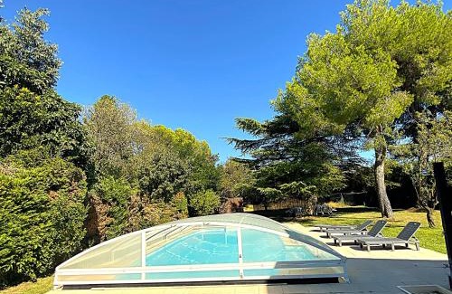 Carpentras House | Les Mourguettes maison familiale avec piscine et garage sur 2000 m2 de terrain en campagne
