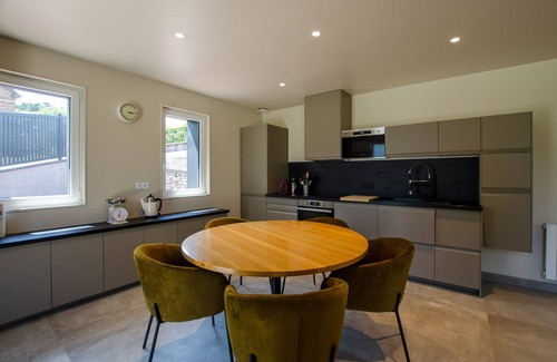 Pourville-sur-Mer Ski Chalet | Les Rescapés, Large garden 50 metres from the sea