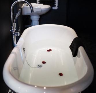 Capucins - Victoire Apartment | Les Secrets de Marie-Astrid, Suite Love Room