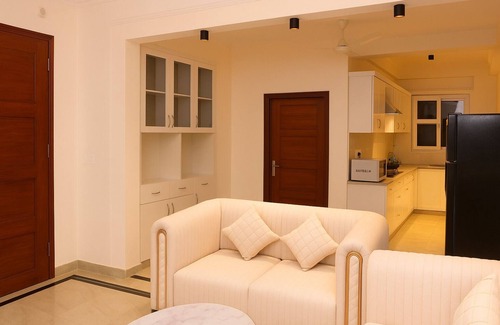 Vasant Kunj Apartment | LET'STAY VASANTKUNJ DELHI