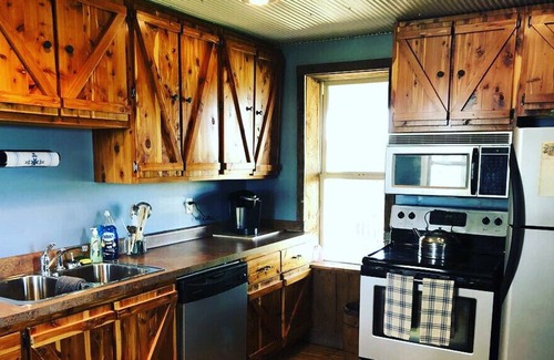 Steelville House | Let this early 1900’s country farmhouse take you back in time! Now available!!!