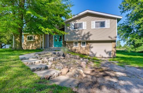Lexington House | Lexington Home with Sunroom about 1 Mi to Lake Huron!
