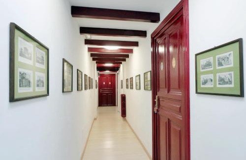 Salario House | LHG Comfy Rooms