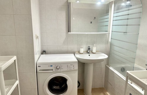 Vernier Apartment | LIBERATION AP4064 by RIVIERA HOLIDAY HOMES