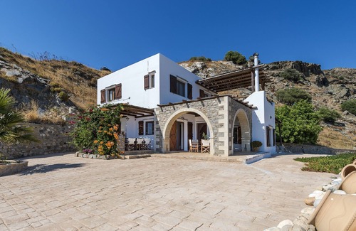 Kerames Villa | Libyan View Villa with 4 bedrooms and private pool